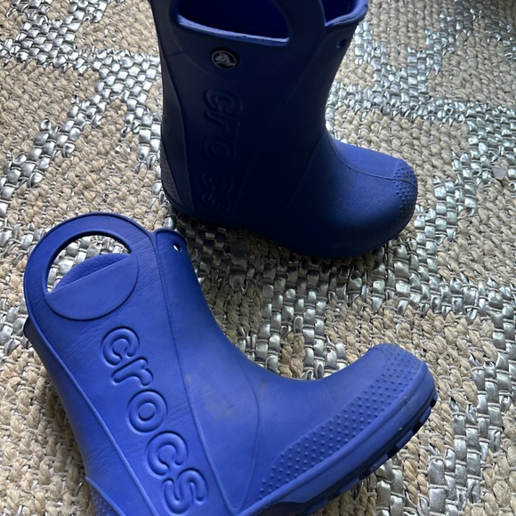 CROCS “handle it” boots - kids - Picture 4 of 6